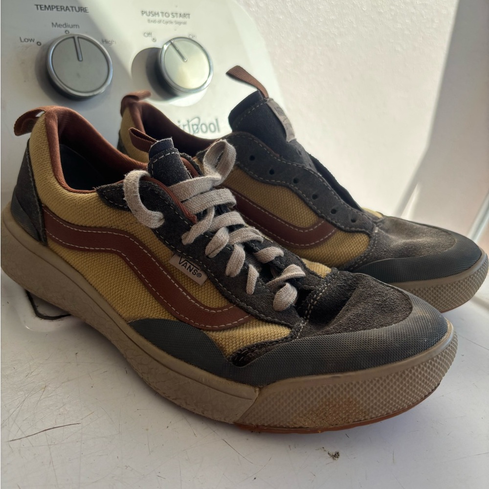 Vans Men's Gray and Brown Sneakers